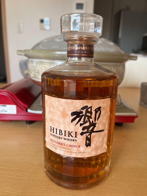 ウイスキー サントリー響 （お酒）の商品画像 - 査定依頼日：2025年12月6日 - 最高査定価格：12,000円