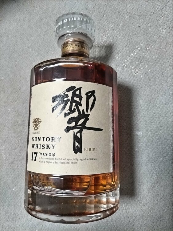 響（お酒）の商品画像 - 査定依頼日：2026年5月24日 - 最高査定価格：47,000円
