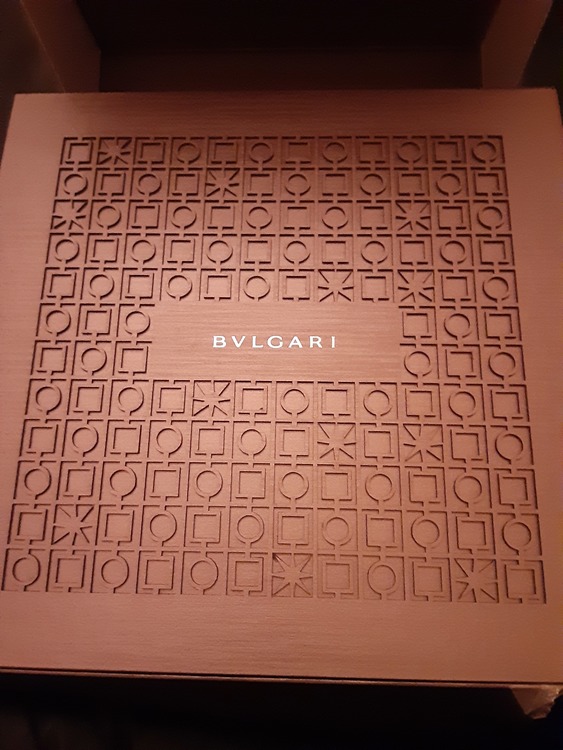 BVLGARI　ビーゼロワン　バングルブレスレット　１８Ｋ　イエローゴールド　（金・貴金属）の商品画像 - 査定依頼日：2021年7月17日 - 最高査定価格：350,000円