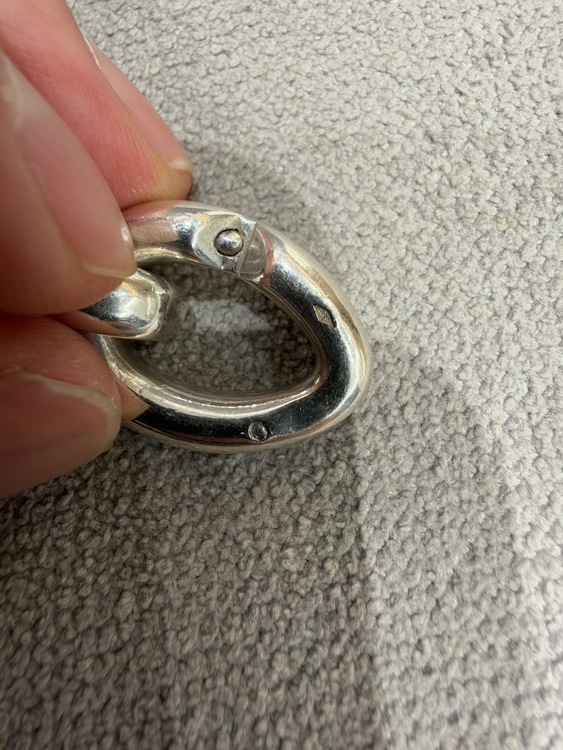 エルメス アクロバット MM（金・貴金属）の商品画像 - 査定依頼日：2026年10月29日 - 最高査定価格：4,000,000円