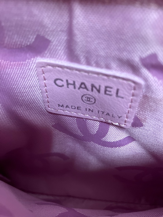 ポーチ（ブランド財布・小物）の商品画像 - 査定依頼日：2025年12月5日 - 最高査定価格：1,000円