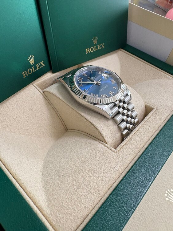 126334（高級時計）の商品画像 - 査定依頼日：2024年12月5日 - 最高査定価格：2,000,000円