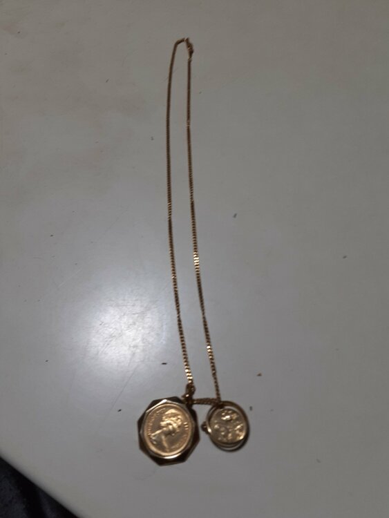 ネックレス（宝石）の商品画像 - 査定依頼日：2026年2月8日 - 最高査定価格：250,000円