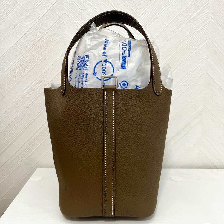 ピコタン・ロック18 PMサイズ（ブランドバッグ）の商品画像 - 査定依頼日：2025年5月21日 - 最高査定価格：650,000円