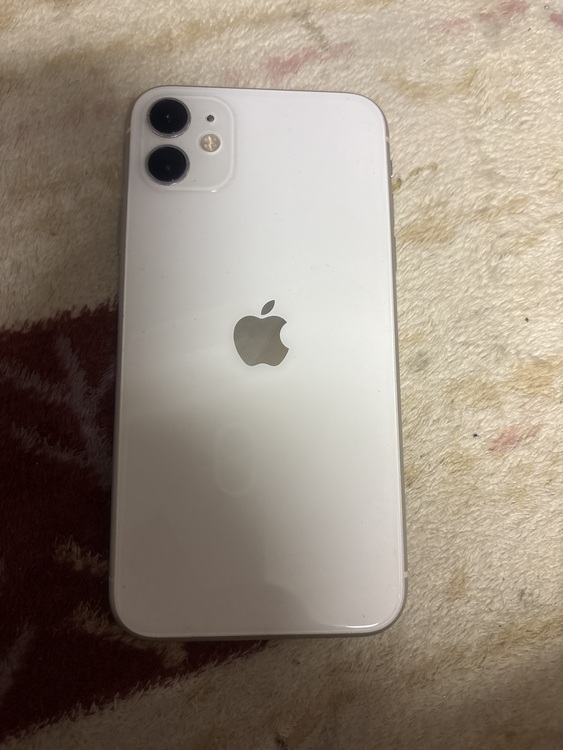 iPhone11 64GB Softbank（スマホ）の商品画像 - 査定依頼日：2026年2月1日 - 最高査定価格：20,000円