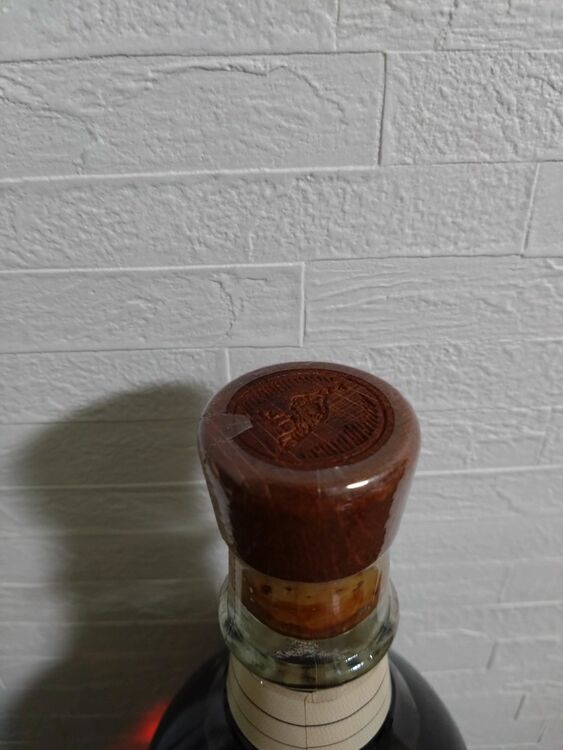 ワイルドターキー 14年（お酒）の商品画像 - 査定依頼日：2025年10月9日 - 最高査定価格：205,000円