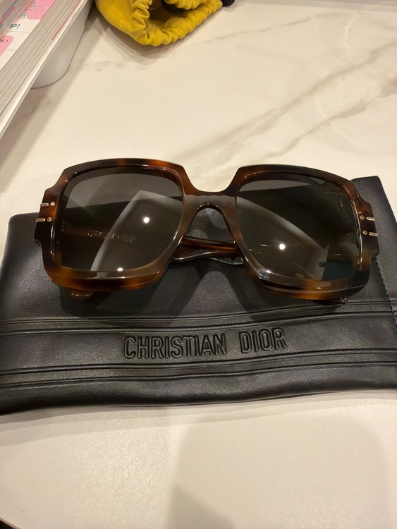 ディオール  （ブランドバッグ）の商品画像 - 査定依頼日：2026年2月14日 - 最高査定価格：25,000円