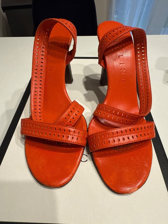 CELINEサンダル（古着・ファッション）の商品画像 - 査定依頼日：2025年8月28日 - 最高査定価格：4,000円