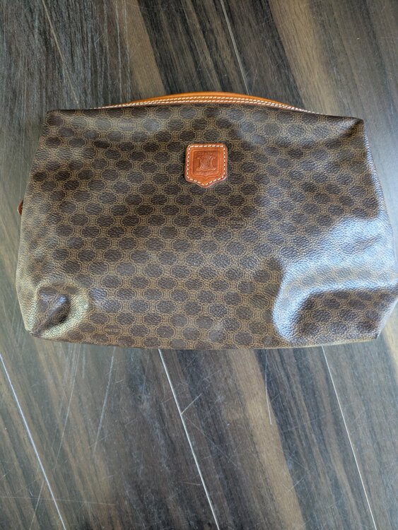 セカンドバッグ（ブランドバッグ）の商品画像 - 査定依頼日：2026年2月22日 - 最高査定価格：15,000円