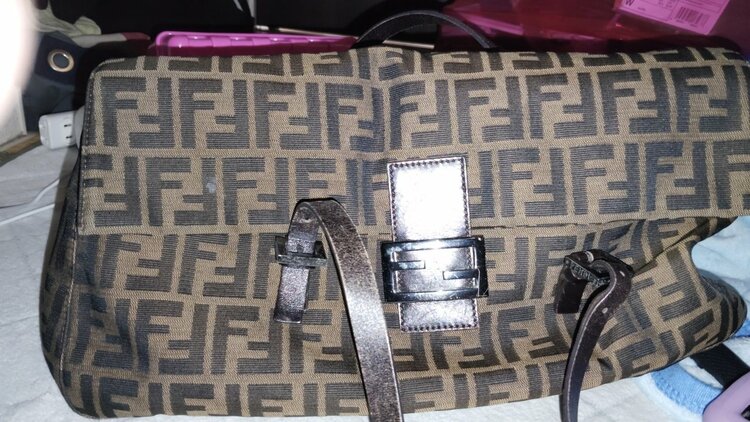 フェンディ  （ブランドバッグ）の商品画像 - 査定依頼日：2026年1月18日 - 最高査定価格：40,000円