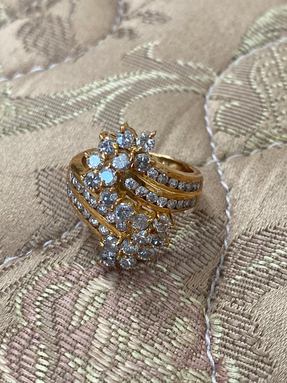 ダイヤリング（宝石）の商品画像 - 査定依頼日：2023年1月28日 - 最高査定価格：100,000円