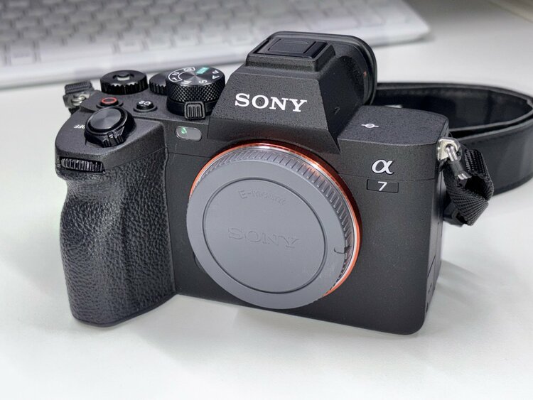 SONY  α７Ⅳ （カメラ）の商品画像 - 査定依頼日：2026年3月3日 - 最高査定価格：150,000円
