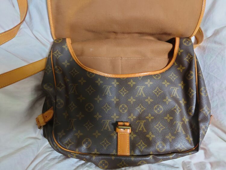 ソミュール（ブランドバッグ）の商品画像 - 査定依頼日：2025年8月21日 - 最高査定価格：63,000円