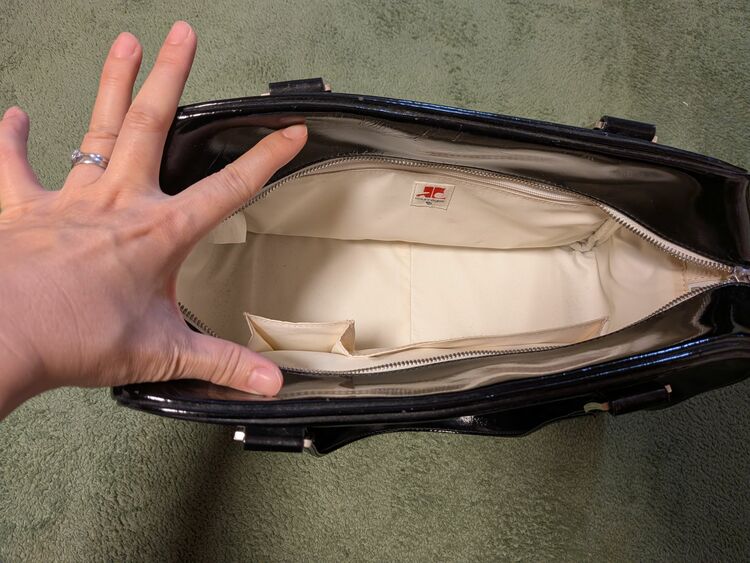 バッグ（古着・ファッション）の商品画像 - 査定依頼日：2025年7月27日 - 最高査定価格：3,000円