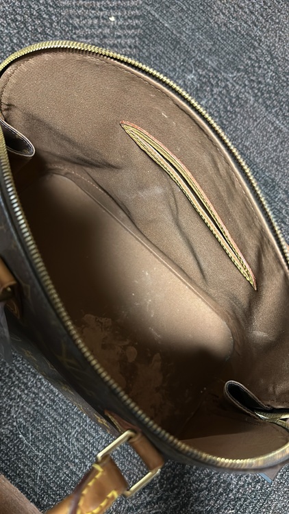 ルイヴィトン アルマ （ブランドバッグ）の商品画像 - 査定依頼日：2025年8月10日 - 最高査定価格：30,000円