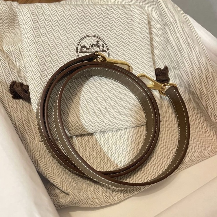 エヴリン / 16 / ミニ / TPM（ブランドバッグ）の商品画像 - 査定依頼日：2026年2月28日 - 最高査定価格：370,000円