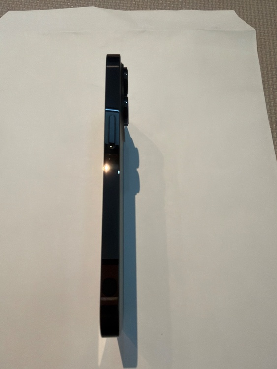 iPhone 14 Pro 256GB SIMフリー（スマホ）の商品画像 - 査定依頼日：2026年2月17日 - 最高査定価格：70,000円