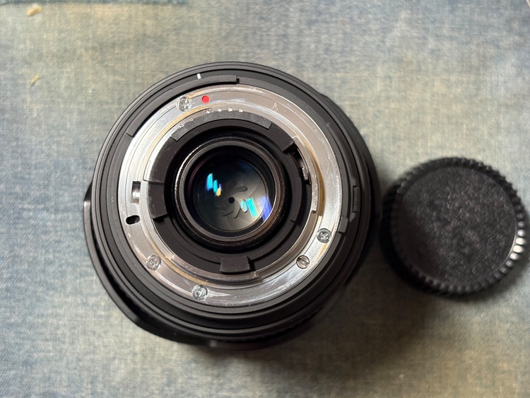 SIGMA f24〜135ズーム、ニコンマウント（カメラ）の商品画像 - 査定依頼日：2026年4月15日 - 最高査定価格：100,000円