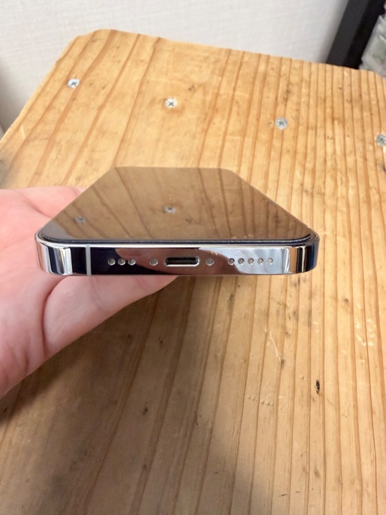 型番がわかりません。初期設定してしまいました。（スマホ）の商品画像 - 査定依頼日：2026年2月15日 - 最高査定価格：60,000円