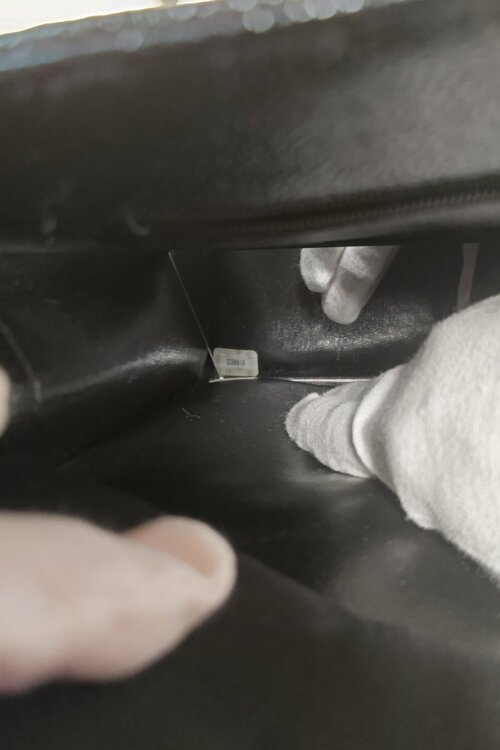 キャビアスキンショルダーバッグ（ブランドバッグ）の商品画像 - 査定依頼日：2026年3月29日 - 最高査定価格：300,000円