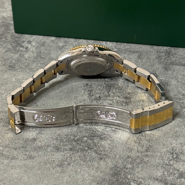 ROLEX ヨットマスター 168623 シルバー コンビ 箱保証書付（高級時計）の商品画像 - 査定依頼日：2026年10月20日 - 最高査定価格：1,000,000円