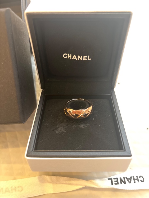 CHANELココクラッシュミディアム（金・貴金属）の商品画像 - 査定依頼日：2025年12月25日 - 最高査定価格：250,000円