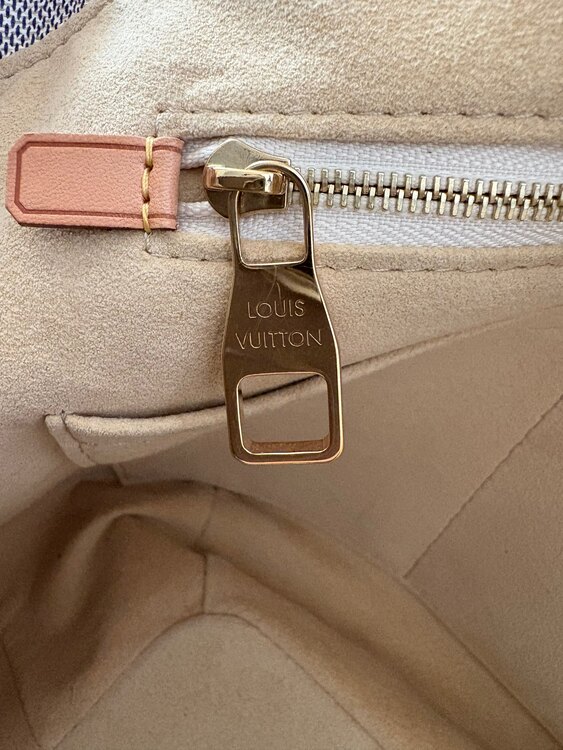 ルイヴィトン ダミエ （ブランドバッグ）の商品画像 - 査定依頼日：2025年5月15日 - 最高査定価格：160,000円