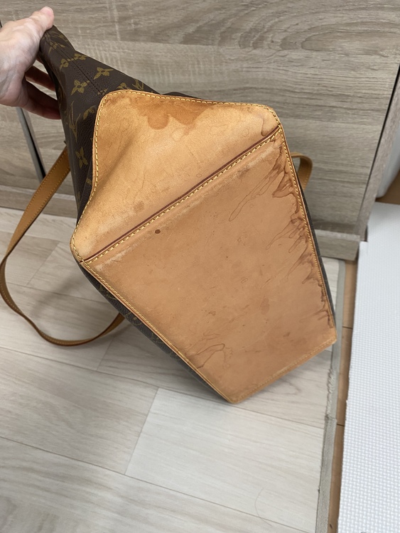 M51151（ブランドバッグ）の商品画像 - 査定依頼日：2022年5月4日 - 最高査定価格：40,000円