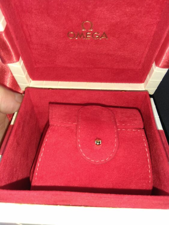 レディース（高級時計）の商品画像 - 査定依頼日：2025年6月23日 - 最高査定価格：105,000円