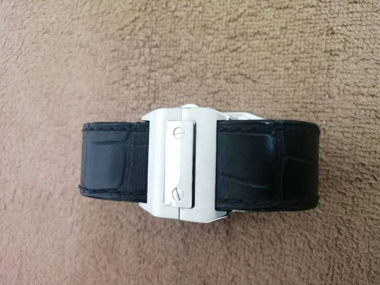 カルティエ サントス w20073x8　ML（高級時計）の商品画像 - 査定依頼日：2025年4月1日 - 最高査定価格：570,000円