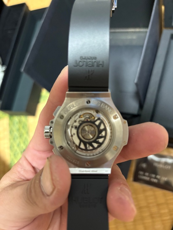 ウブロ　ビッグバン（高級時計）の商品画像 - 査定依頼日：2025年7月8日 - 最高査定価格：830,000円