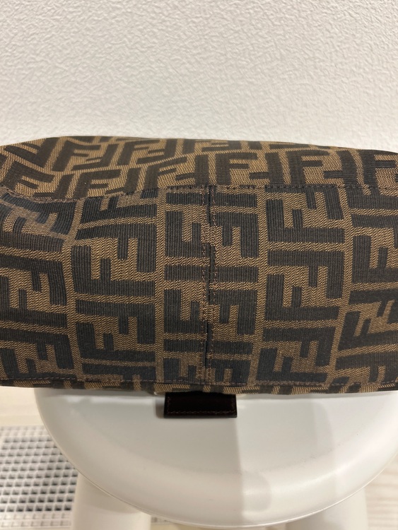 フェンディ  （ブランドバッグ）の商品画像 - 査定依頼日：2025年9月29日 - 最高査定価格：70,000円