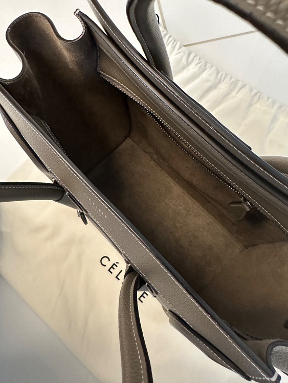 ラゲージマイクロスリ（ブランドバッグ）の商品画像 - 査定依頼日：2025年6月10日 - 最高査定価格：110,000円