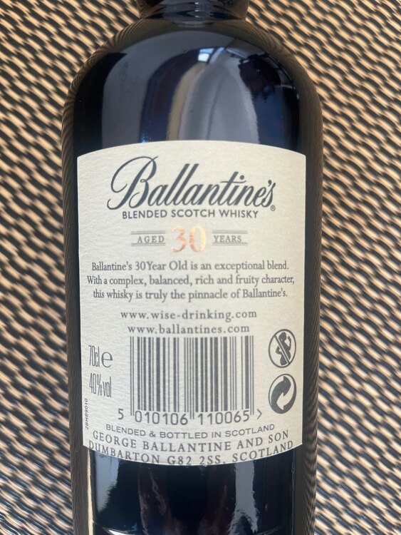 ウイスキー バランタイン （お酒）の商品画像 - 査定依頼日：2025年2月17日 - 最高査定価格：28,000円