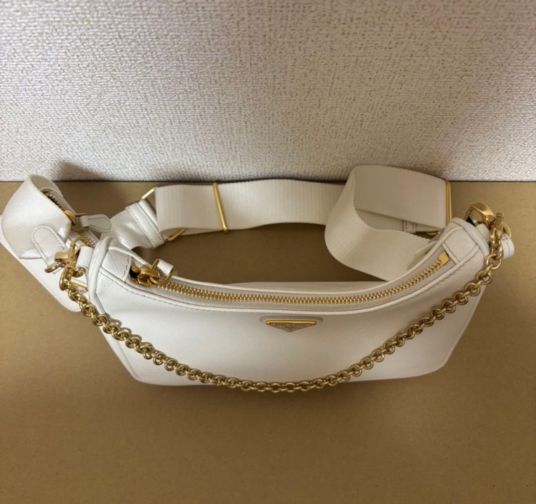 プラダ  （ブランドバッグ）の商品画像 - 査定依頼日：2025年11月30日 - 最高査定価格：160,000円