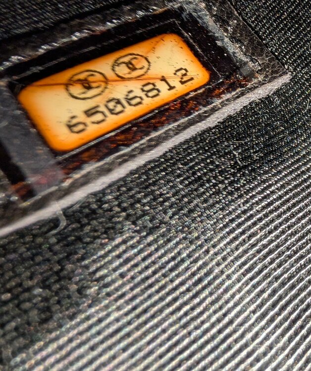 キャビアスキントートバッグ（ブランドバッグ）の商品画像 - 査定依頼日：2026年1月9日 - 最高査定価格：240,000円