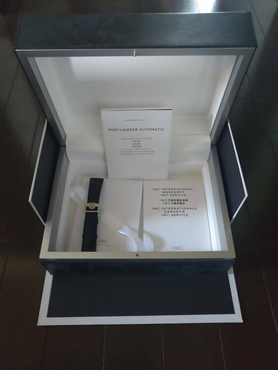 IWC ポルトギーゼ（高級時計）の商品画像 - 査定依頼日：2026年5月31日 - 最高査定価格：800,000円