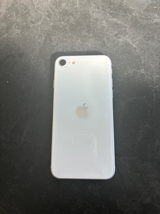 iPhone SE (第 2 世代) 256GB SIMフリー（スマホ）の商品画像 - 査定依頼日：2026年5月17日 - 最高査定価格：15,000円