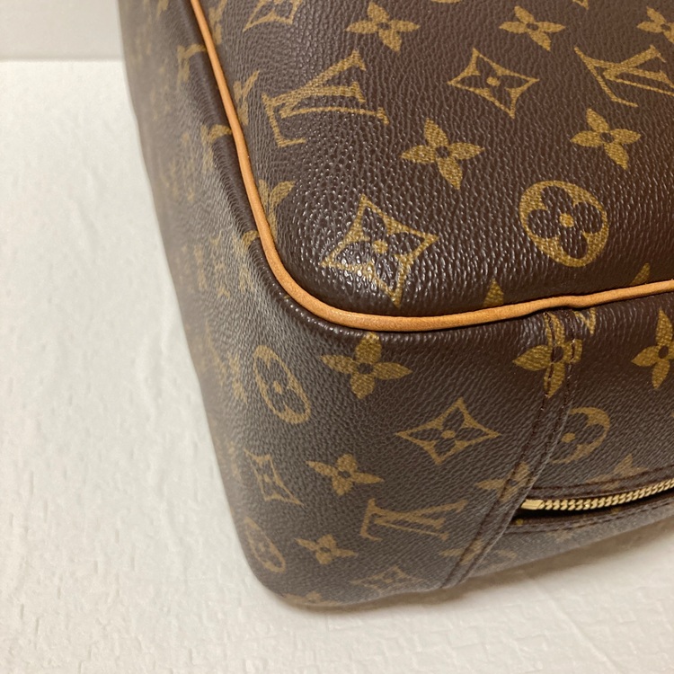 ドーヴィル（ブランドバッグ）の商品画像 - 査定依頼日：2025年11月30日 - 最高査定価格：68,000円