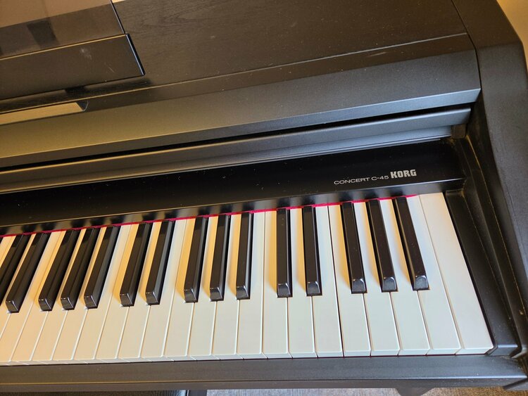 KORG CONCERT C-45（ピアノ・楽器・PA機材）の商品画像 - 査定依頼日：2026年5月13日 - 最高査定価格：3,000円