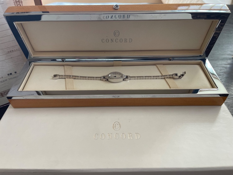 Concorde（高級時計）の商品画像 - 査定依頼日：2026年2月22日 - 最高査定価格：355,000円