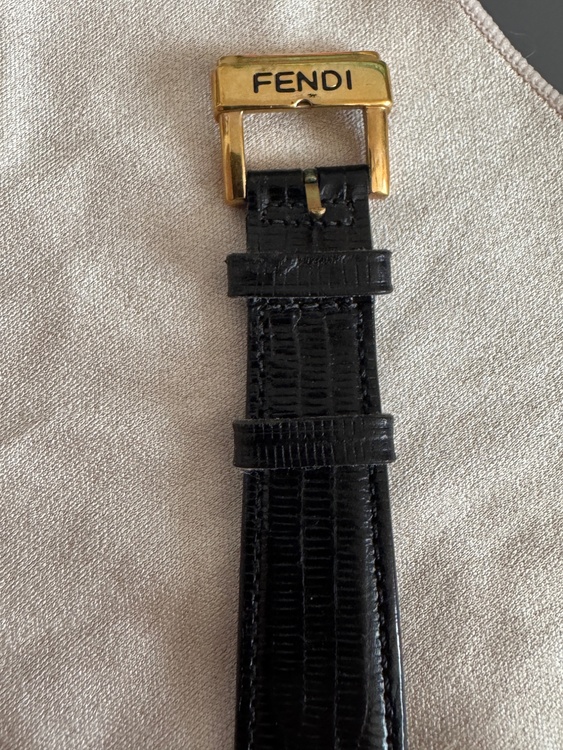 FENDI腕時計（電池切れ）ボーイズ（高級時計）の商品画像 - 査定依頼日：2026年3月15日 - 最高査定価格：2,000円