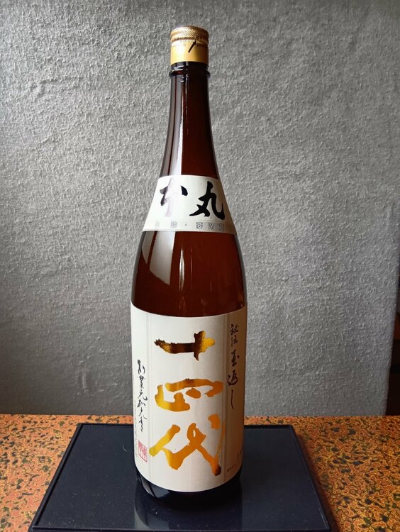 十四代　本丸　1.8リットル（お酒）の商品画像 - 査定依頼日：2026年3月13日 - 最高査定価格：37,000円