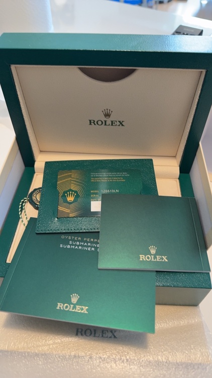 ロレックス サブマリーナー 126610l（高級時計）の商品画像 - 査定依頼日：2026年1月21日 - 最高査定価格：2,510,000円