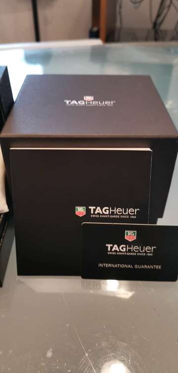 タグホイヤー モナコ CAW211（高級時計）の商品画像 - 査定依頼日：2025年5月10日 - 最高査定価格：550,000円