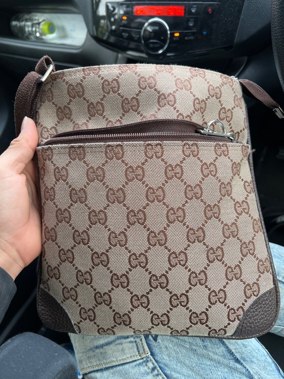 GGキャンバス（ブランドバッグ）の商品画像 - 査定依頼日：2026年4月13日 - 最高査定価格：100,000円