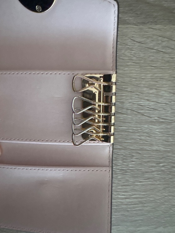 マイケルコース　キーケース（ブランド財布・小物）の商品画像 - 査定依頼日：2025年6月17日 - 最高査定価格：3,000円