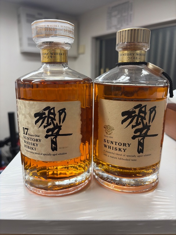 サントリー響　ゴールドラベル（お酒）の商品画像 - 査定依頼日：2026年4月23日 - 最高査定価格：72,000円