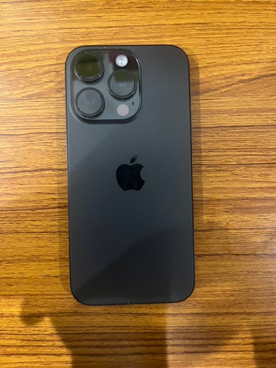 iPhone iPhone 15 Pro 512GB docomo（スマホ）の商品画像 - 査定依頼日：2026年9月10日 - 最高査定価格：98,000円