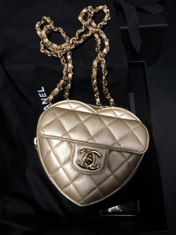 シャネル マトラッセ （ブランドバッグ）の商品画像 - 査定依頼日：2025年1月9日 - 最高査定価格：600,000円